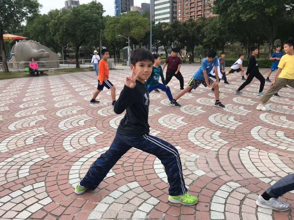 2023秋季國小高年級作文班 - 舞蹈的男同學